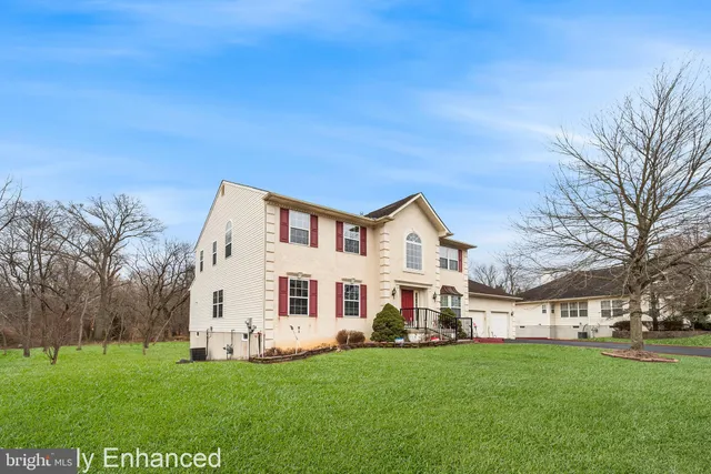 $749,900 | 6 Monarch Drive, Burlington, NJ 08016