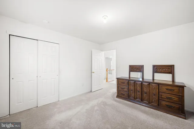 $749,900 | 6 Monarch Drive, Burlington, NJ 08016