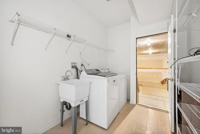 $749,900 | 6 Monarch Drive, Burlington, NJ 08016