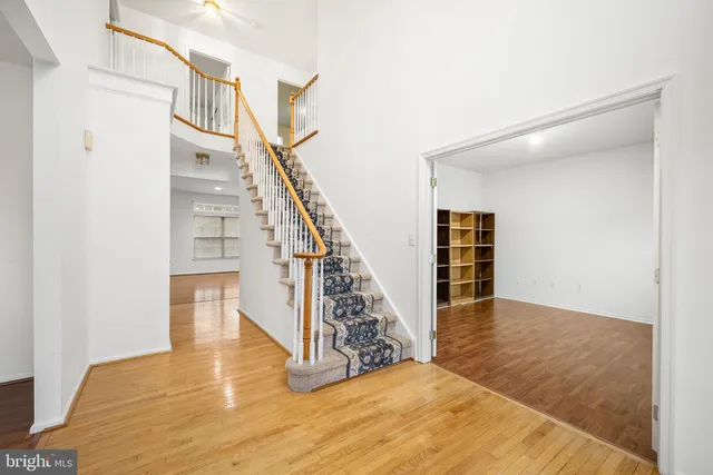 $749,900 | 6 Monarch Drive, Burlington, NJ 08016