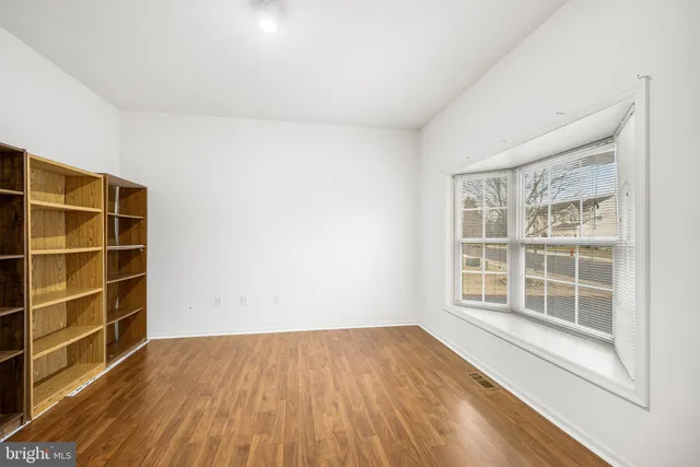 $749,900 | 6 Monarch Drive, Burlington, NJ 08016