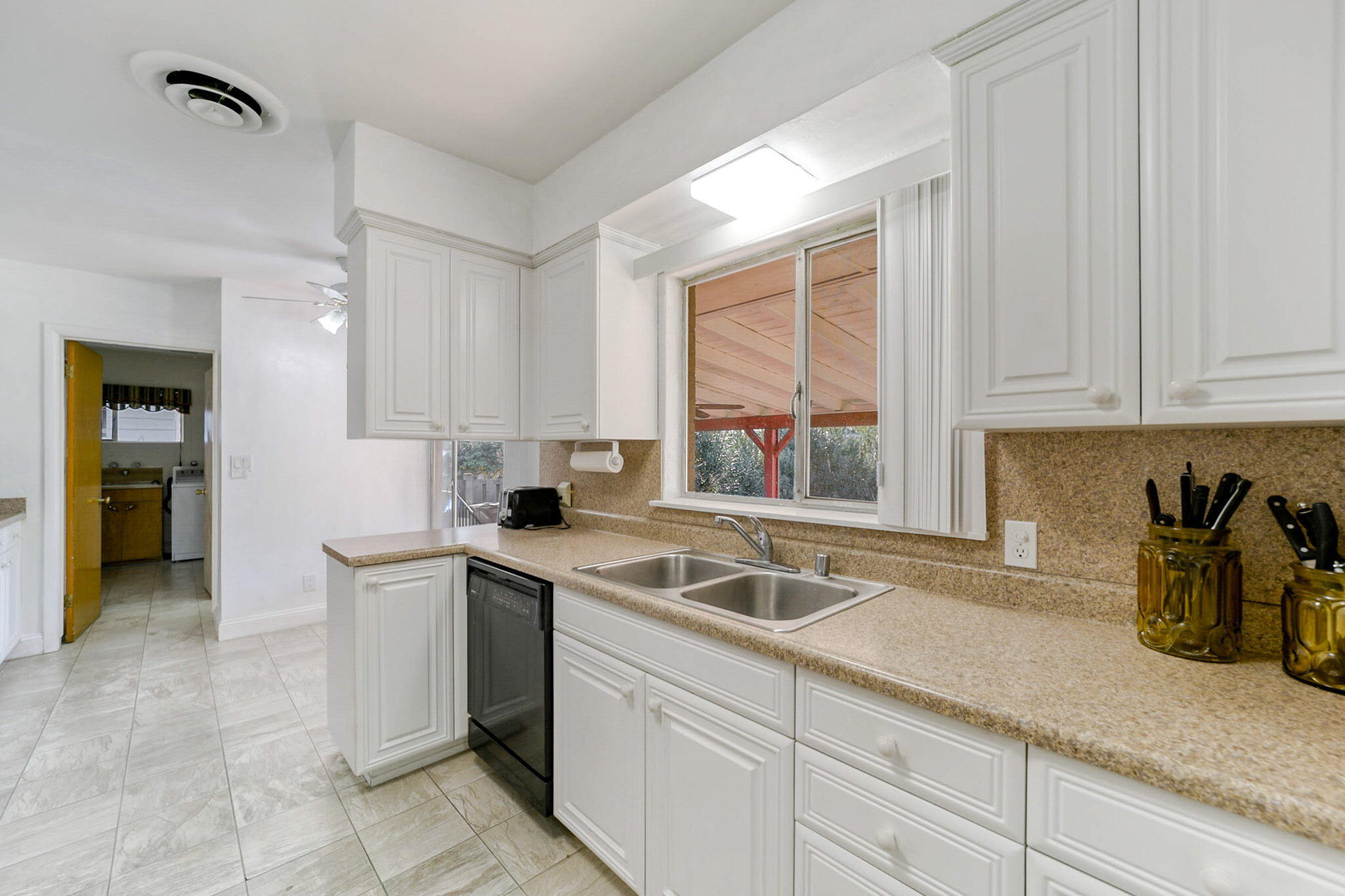 3674 Ricardo Avenue Redding, CA 96002 - Photo 7 of 45 29-web-or-mls-IMG_3878