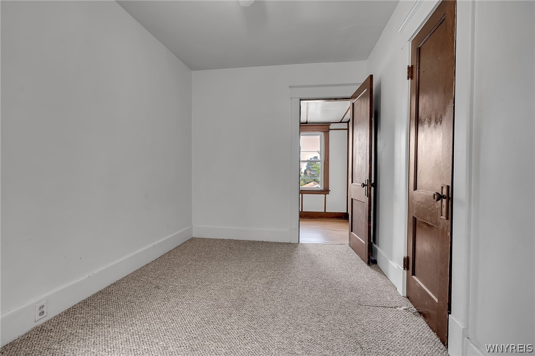 565 Military Road Buffalo, NY 14207 - Photo 36 of 48