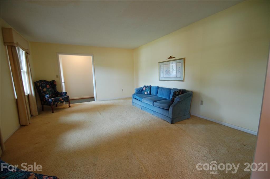 6412 Morehead Road Harrisburg, NC 28075 - Photo 4 of 16 Gallery Image 4
