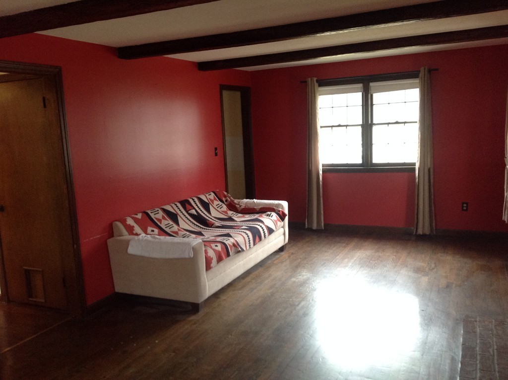 116 Peekskill Avenue Springfield, MA 01129 - Photo 5 of 19