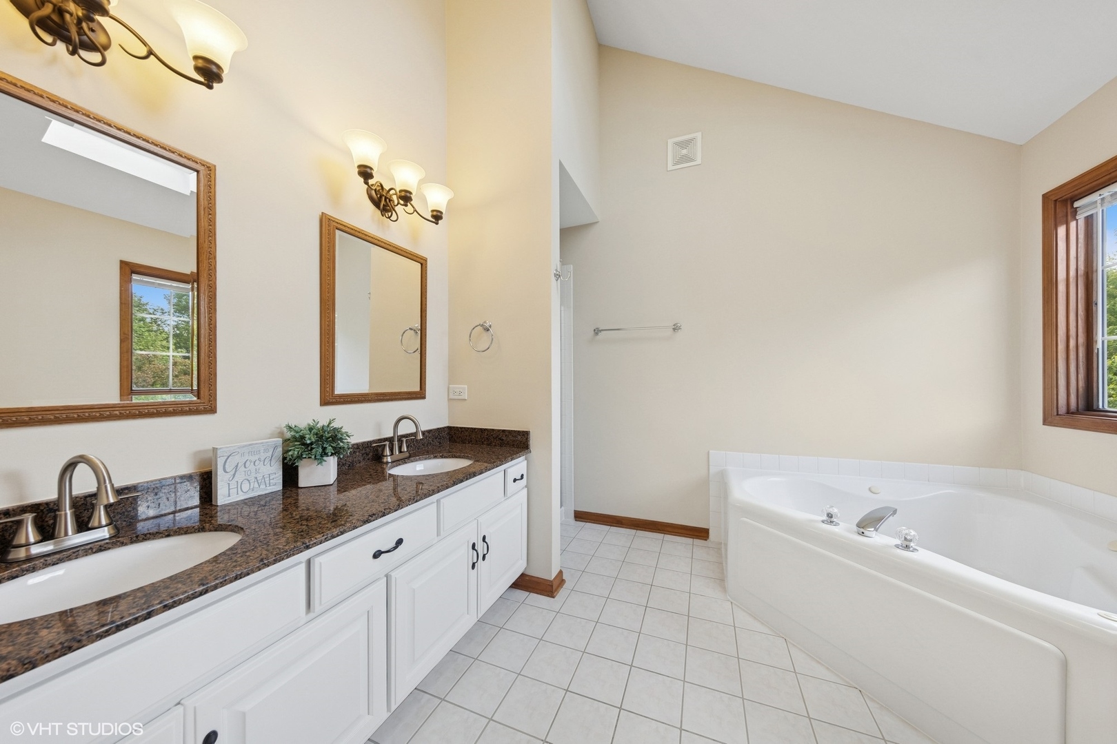 2631 Saltmeadow Road Naperville, IL 60564 - Photo 18 of 33