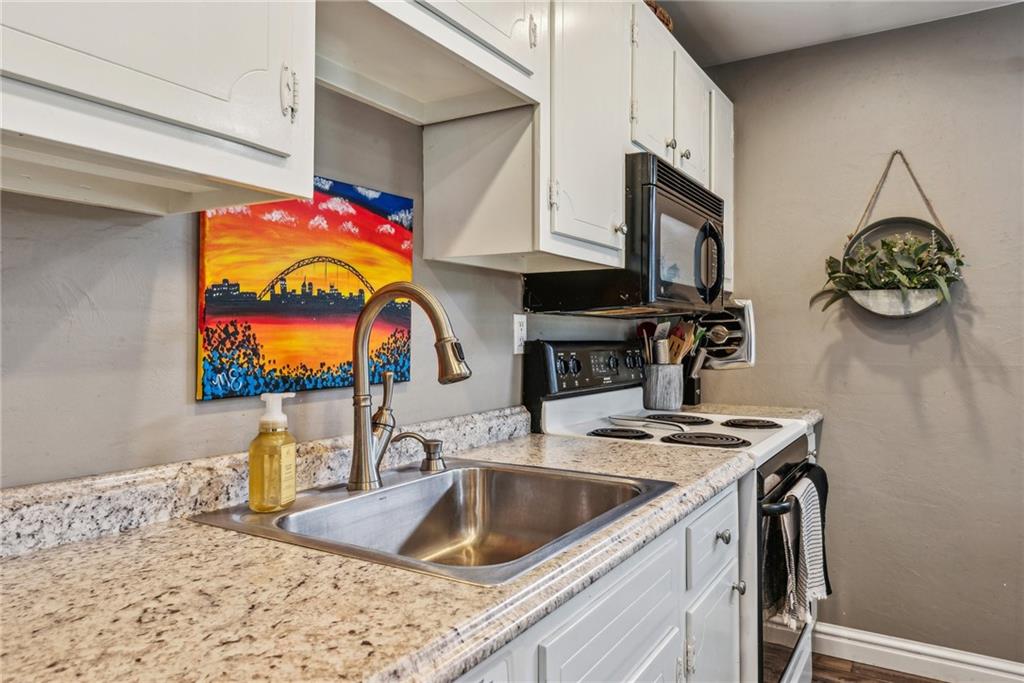 431 Tivoli Road Pittsburgh, PA 15239 - Photo 11 of 32 Gallery Image 11