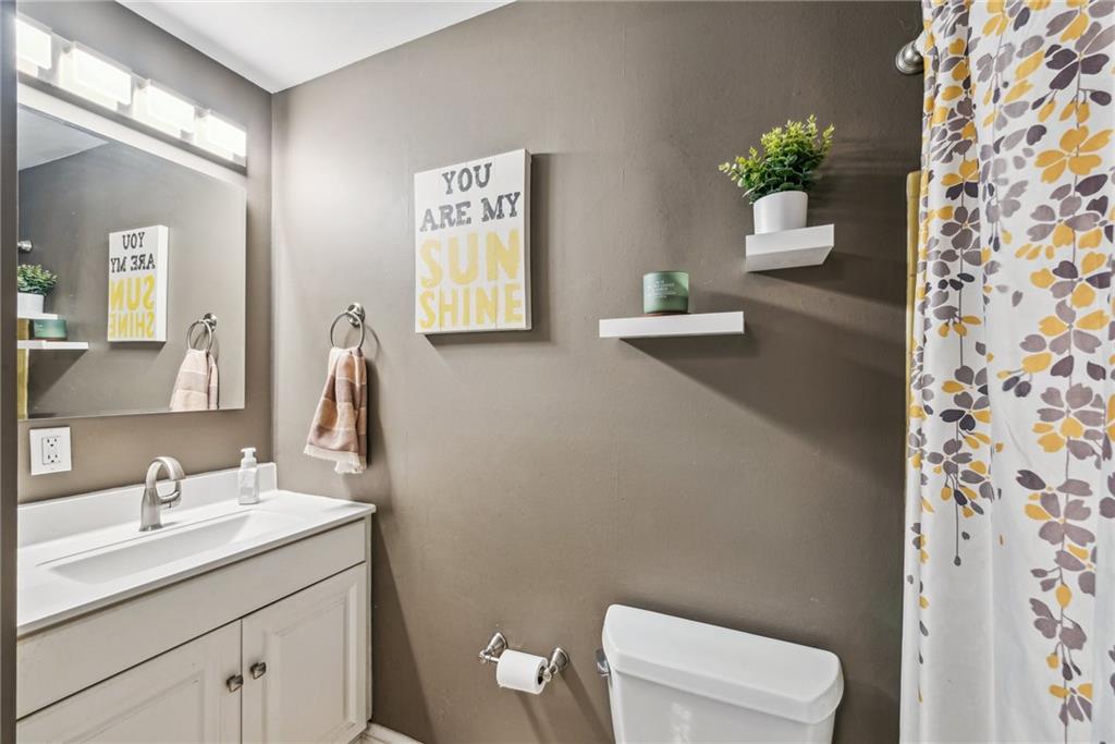 431 Tivoli Road Pittsburgh, PA 15239 - Photo 12 of 32 Gallery Image 12