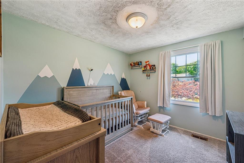 431 Tivoli Road Pittsburgh, PA 15239 - Photo 14 of 32 Gallery Image 14