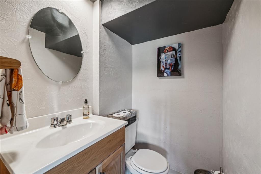 431 Tivoli Road Pittsburgh, PA 15239 - Photo 25 of 32 Gallery Image 25