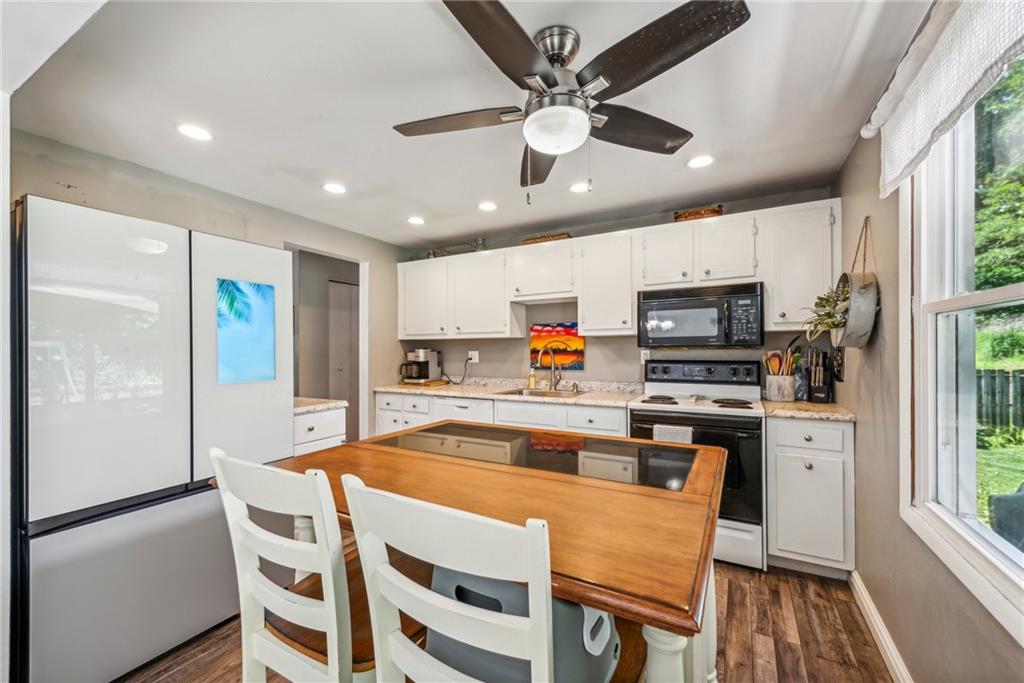 431 Tivoli Road Pittsburgh, PA 15239 - Photo 8 of 32 Gallery Image 8