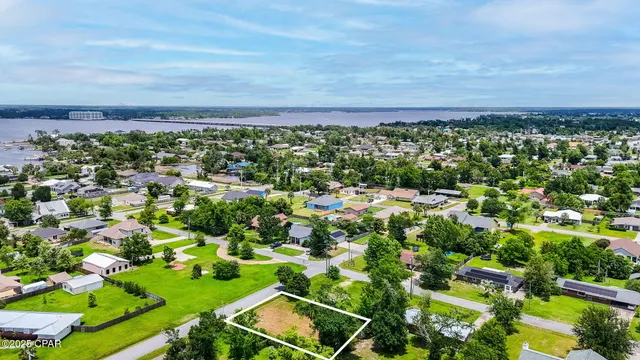 $65,000 | 805 West 6th Street, Lynn Haven, FL 32444