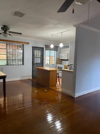 $2,200 | 14425 Garden Drive, Unit A, Miami, FL 33168