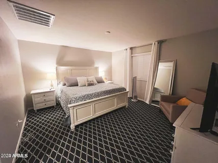$2,575 | 13820 North 7th Way, Phoenix, AZ 85022