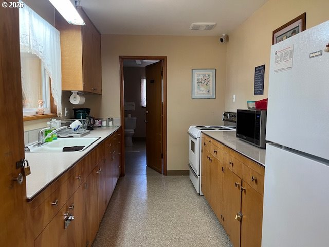 16901 Southeast Division Street, Unit 74 Portland, OR 97236 - Photo 21 of 22