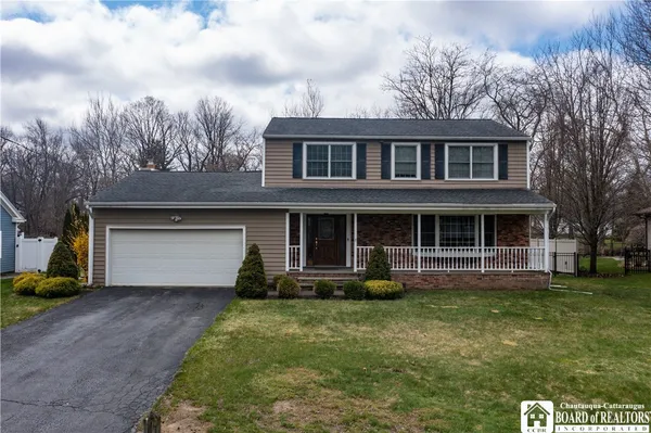 $459,900 | 32 University Park, Pomfret, NY 14063