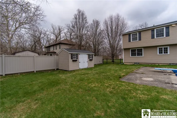 $459,900 | 32 University Park, Pomfret, NY 14063