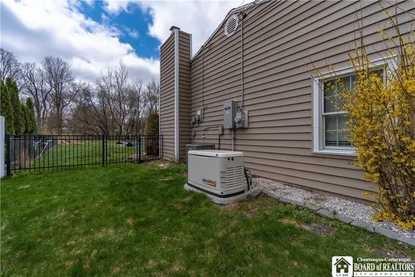 $459,900 | 32 University Park, Pomfret, NY 14063