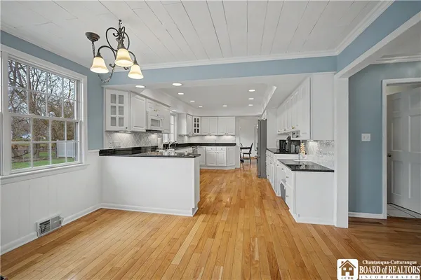 $459,900 | 32 University Park, Pomfret, NY 14063