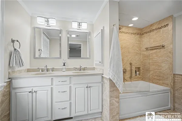 $459,900 | 32 University Park, Pomfret, NY 14063