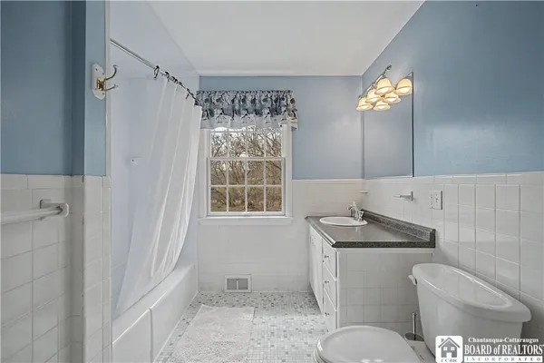 $459,900 | 32 University Park, Pomfret, NY 14063