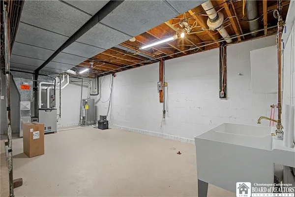 $459,900 | 32 University Park, Pomfret, NY 14063