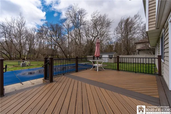 $459,900 | 32 University Park, Pomfret, NY 14063