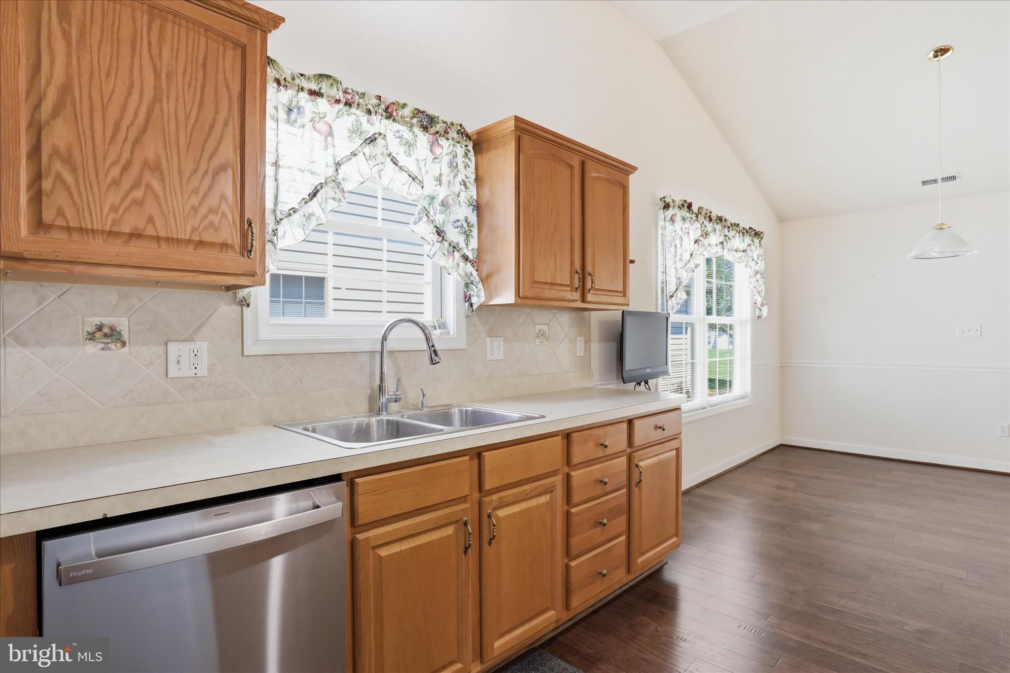 127 Spanish Oak Road Stephens City, VA 22655 - Photo 13 of 35