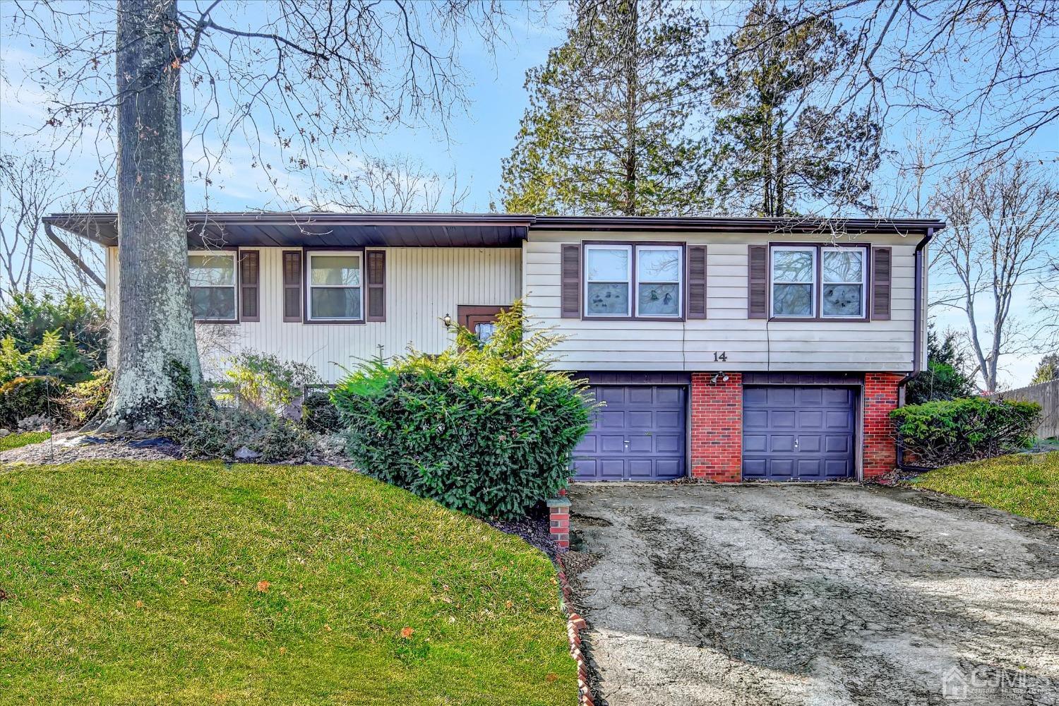 14 Kevin Road East Brunswick, NJ 08816 - Photo 1 of 23 Gallery Image 1