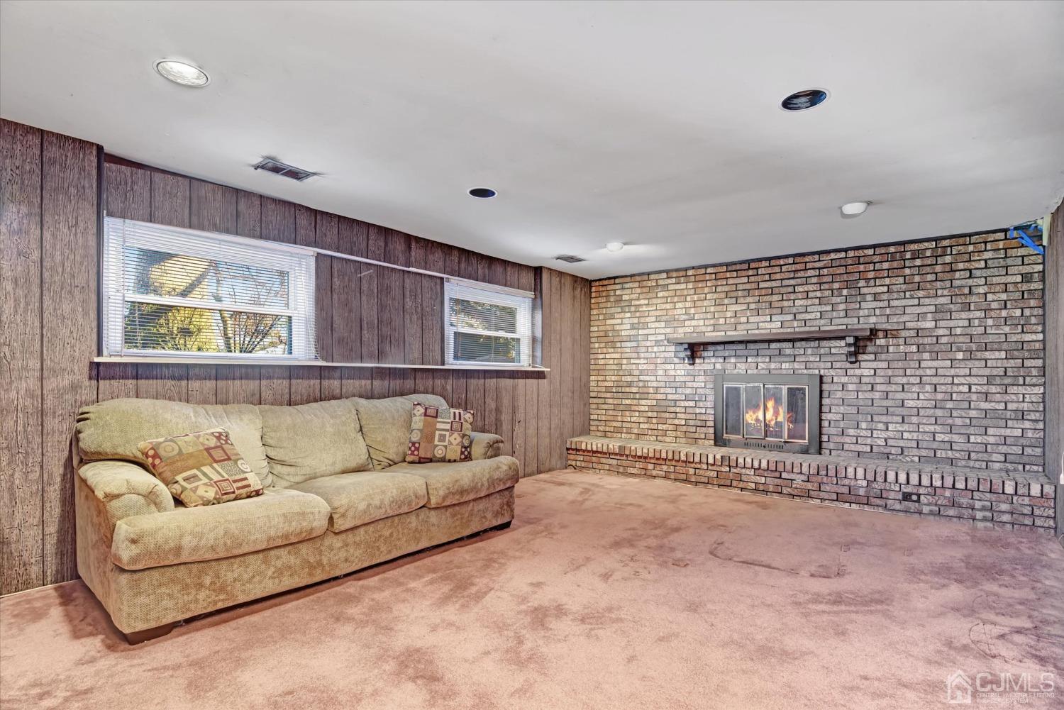 14 Kevin Road East Brunswick, NJ 08816 - Photo 14 of 23 Gallery Image 14