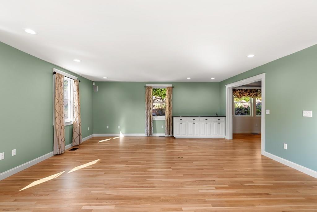 8 Doctors Run Rockport, MA 01966 - Photo 20 of 38