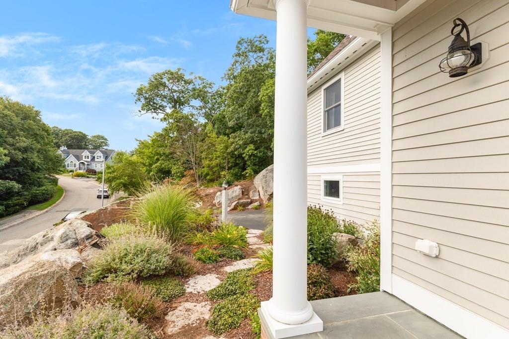 8 Doctors Run Rockport, MA 01966 - Photo 9 of 38