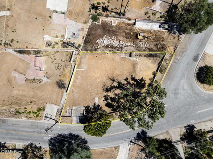 a view of backyard space