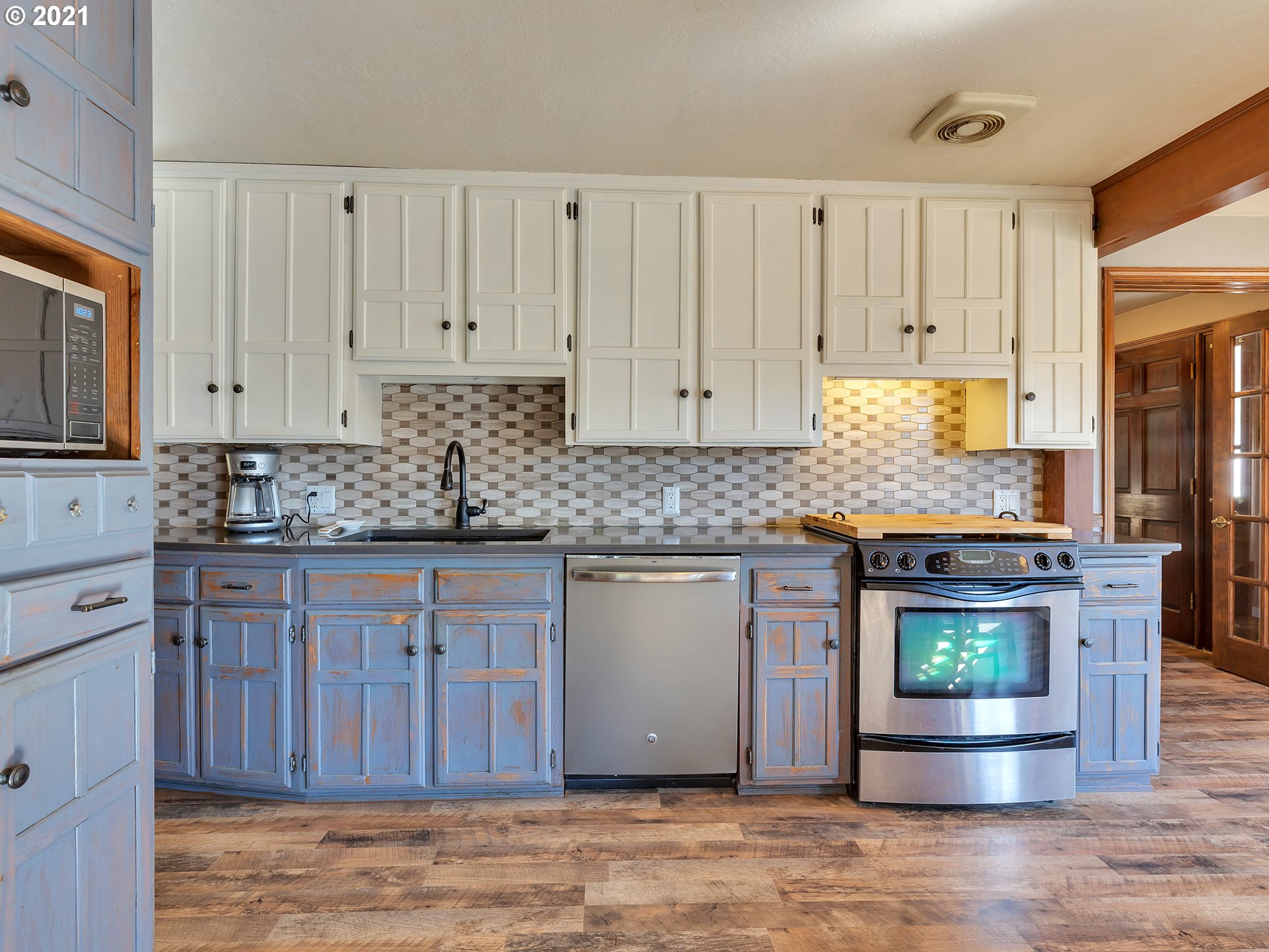 14633 South Claim Road Molalla, OR 97038 - Photo 10 of 30 Kitchen
