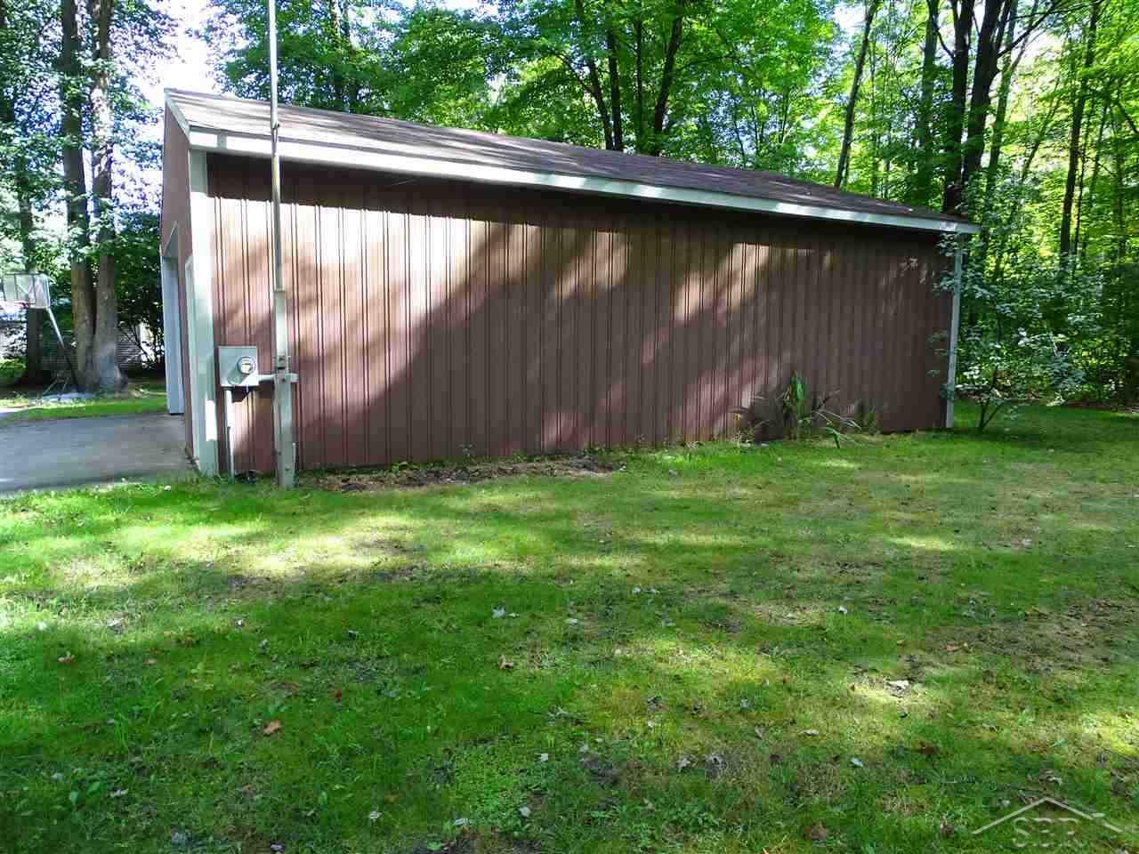 41 South 9 Mile Road Midland, MI 48640 - Photo 3 of 21 31394039-2.JPG
