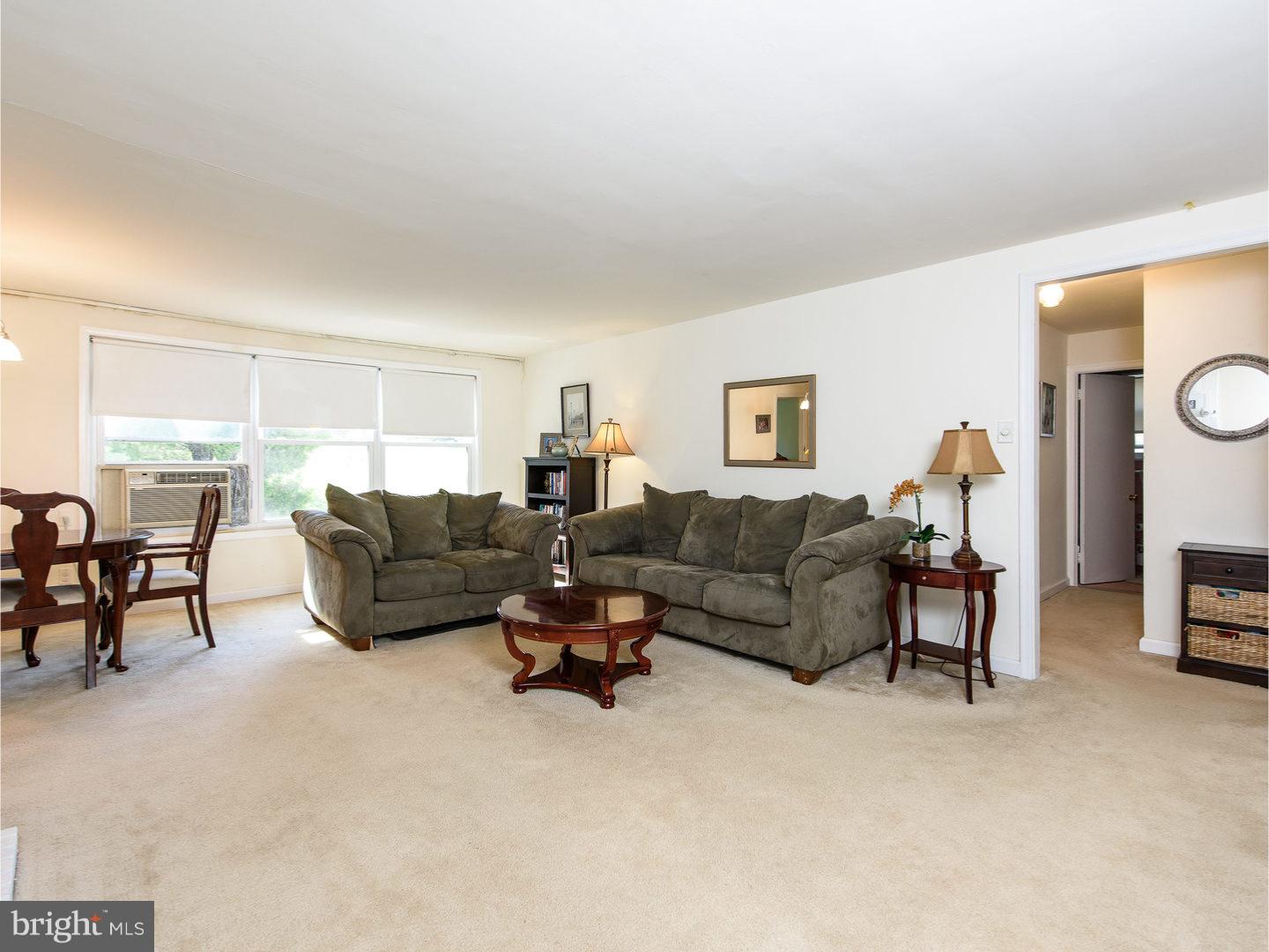 510 West Heather Road Oreland, PA 19075 - Photo 3 of 19 Gallery Image 3