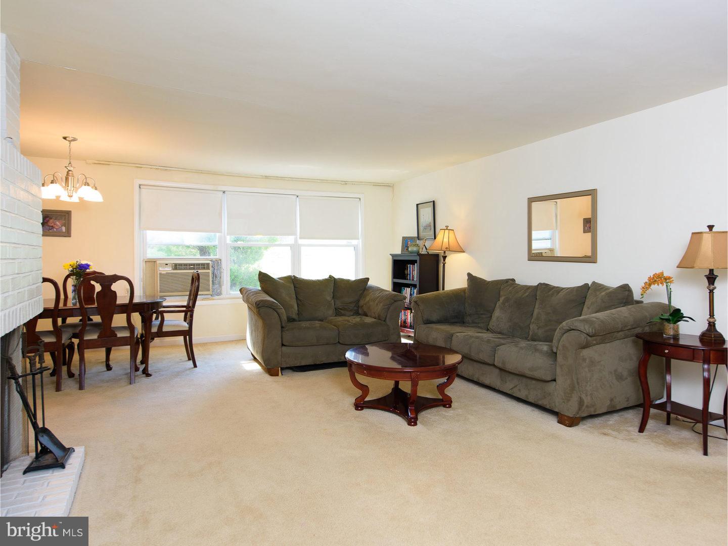 510 West Heather Road Oreland, PA 19075 - Photo 4 of 19 Gallery Image 4