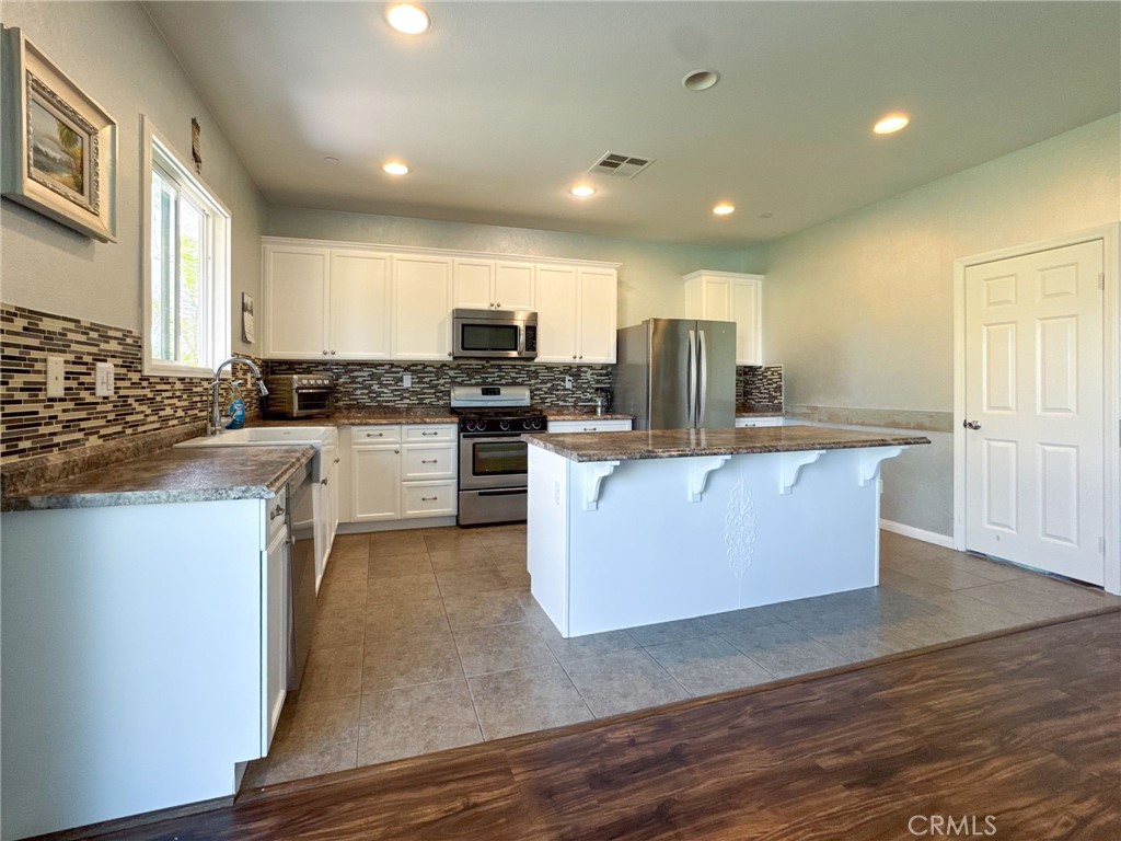 37184 Running Springs Road Murrieta, CA 92563 - Photo 14 of 68