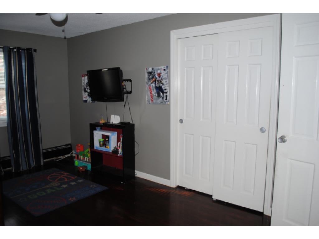 14 Rugby Road Nashua, NH 03063 - Photo 23 of 29 Gallery Image 23