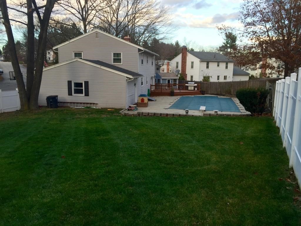14 Rugby Road Nashua, NH 03063 - Photo 4 of 29 Gallery Image 4