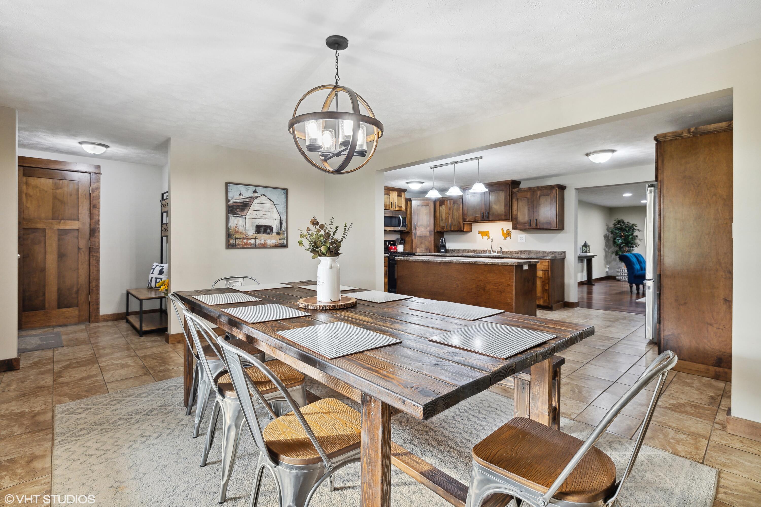 4574 Hanover Road Sawyer, MI 49125 - Photo 8 of 33 08_4574Hanoverrd_369002_DiningRoom_HiRes