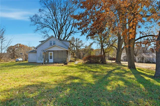 $390,000 | 1181 Southeast 228th Street, Lathrop, MO 64465