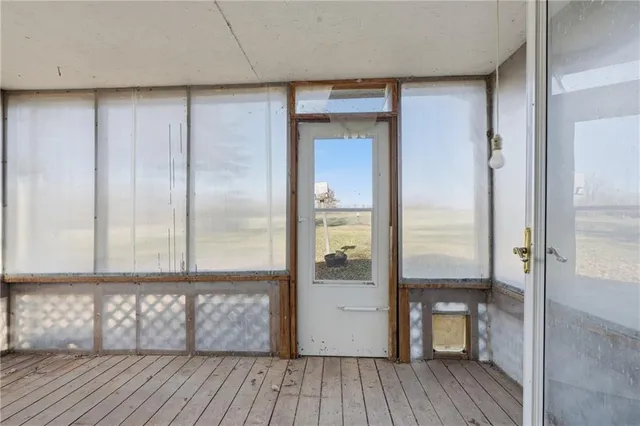 $390,000 | 1181 Southeast 228th Street, Lathrop, MO 64465