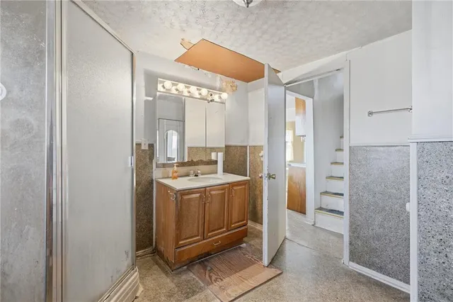 $390,000 | 1181 Southeast 228th Street, Lathrop, MO 64465