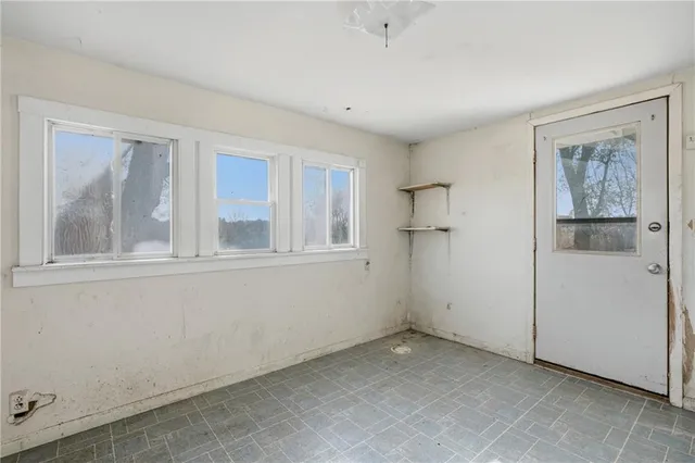 $390,000 | 1181 Southeast 228th Street, Lathrop, MO 64465