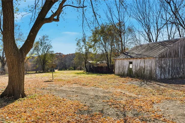 $390,000 | 1181 Southeast 228th Street, Lathrop, MO 64465