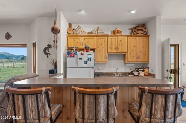 $725,000 | 22900 West Hylton Street, Congress, AZ 85332