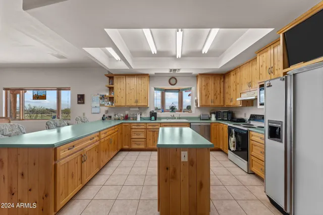 $725,000 | 22900 West Hylton Street, Congress, AZ 85332