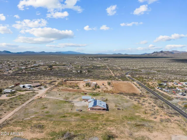 $725,000 | 22900 West Hylton Street, Congress, AZ 85332