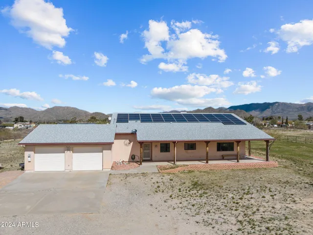 $725,000 | 22900 West Hylton Street, Congress, AZ 85332
